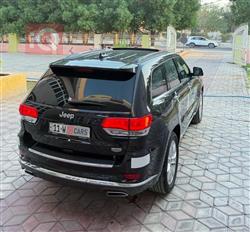 جیپ گراند شیرۆکی